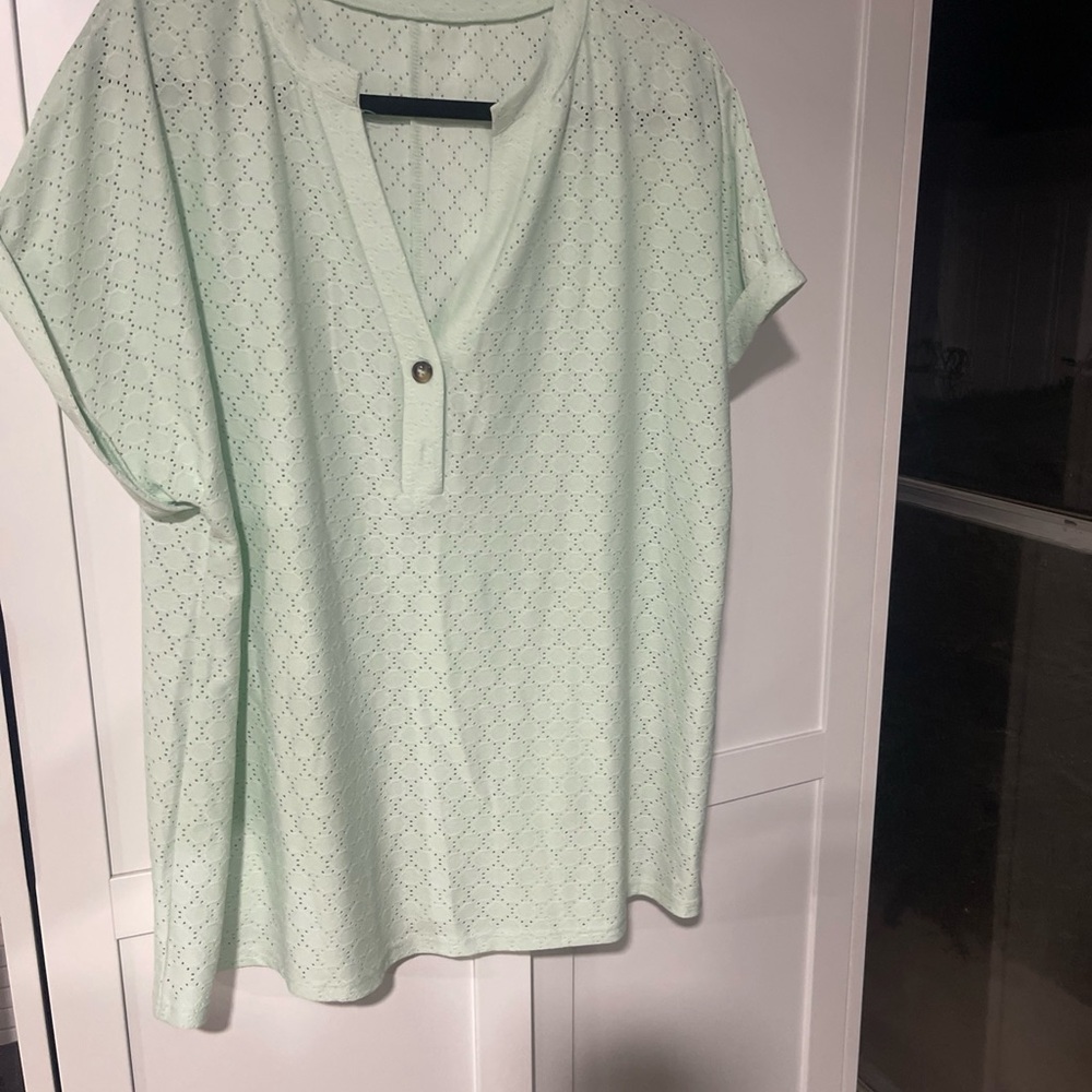 Women’s Mint Green Eyelet Lace Blouse 3XL Plus Size Short Sleeve